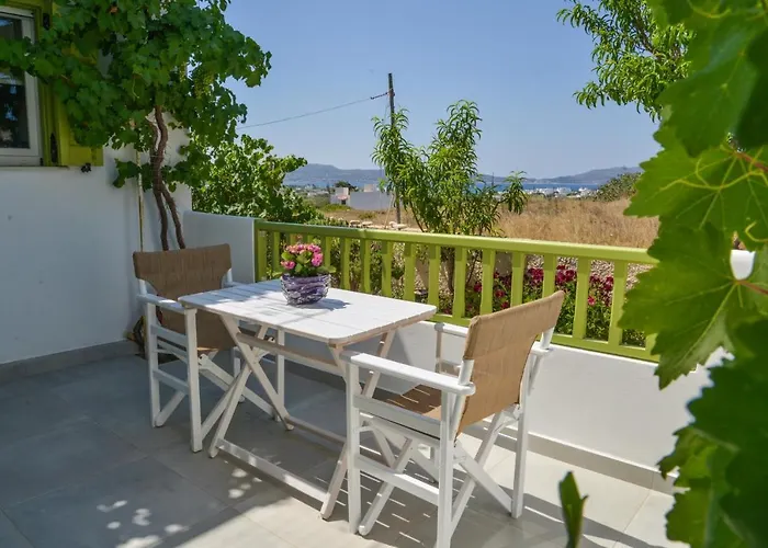 Zeras Adamantas (Milos)