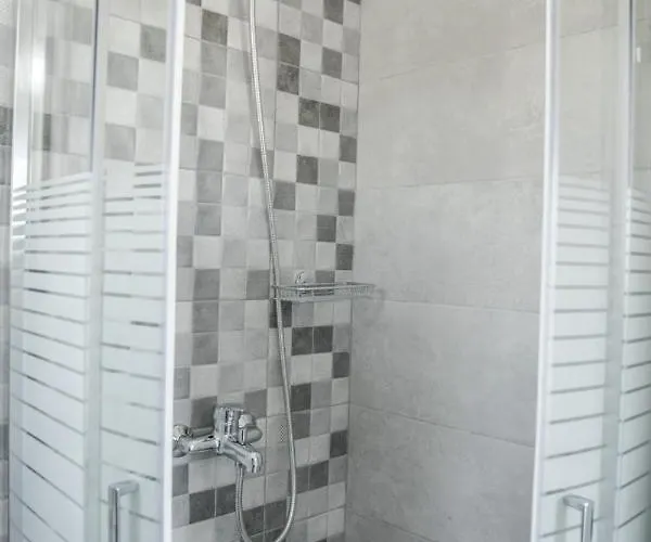 Zeras Apartamento Adamantas (Milos)