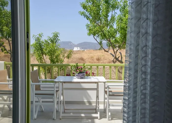 Zeras Adamantas (Milos)