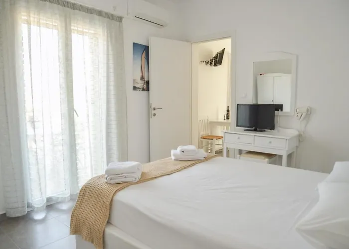 Zeras Apartamento Adamantas (Milos)