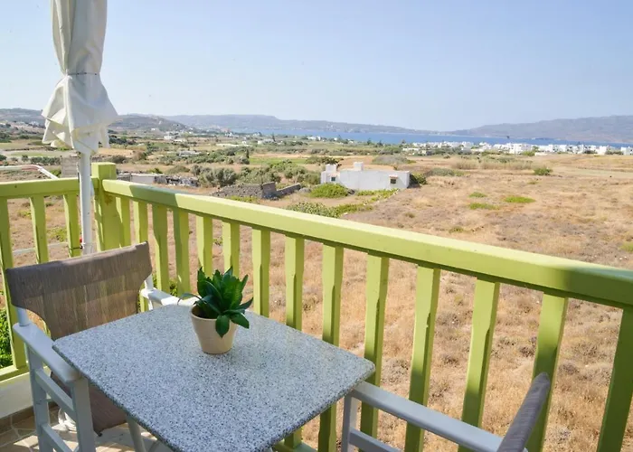 Zeras Apartamento Adamantas (Milos)