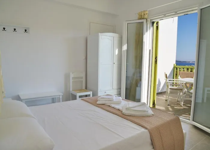 Zeras Apartment Adamantas (Milos)